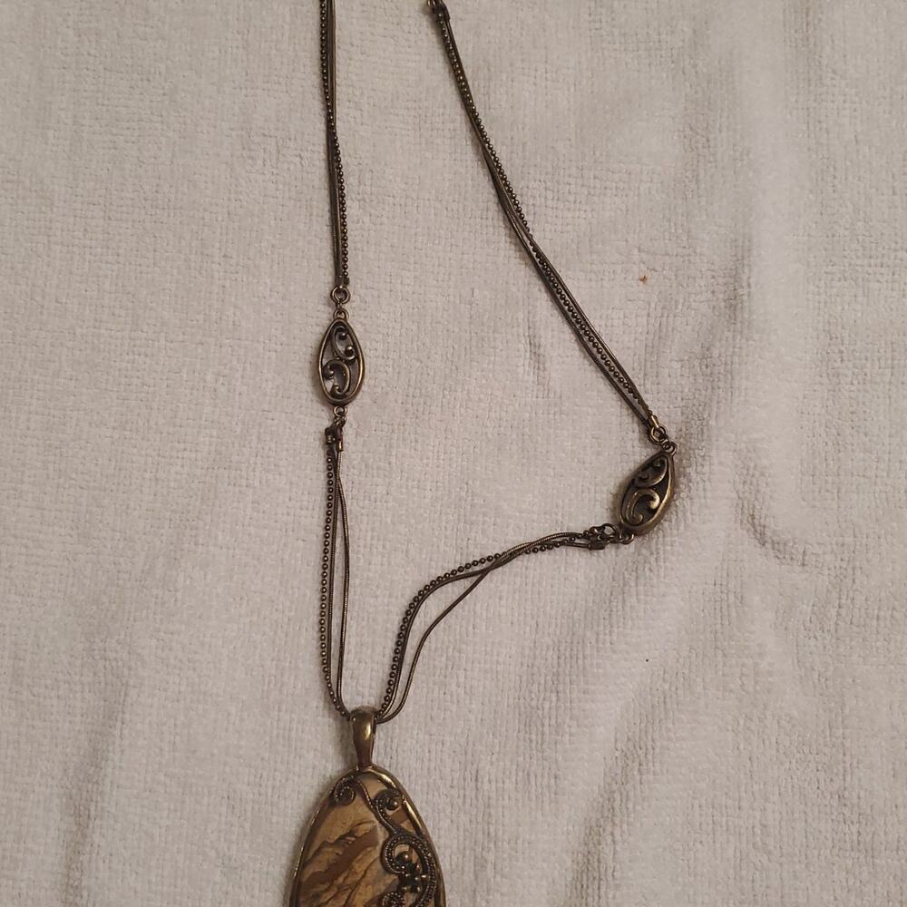 Vintage stone pendant necklace